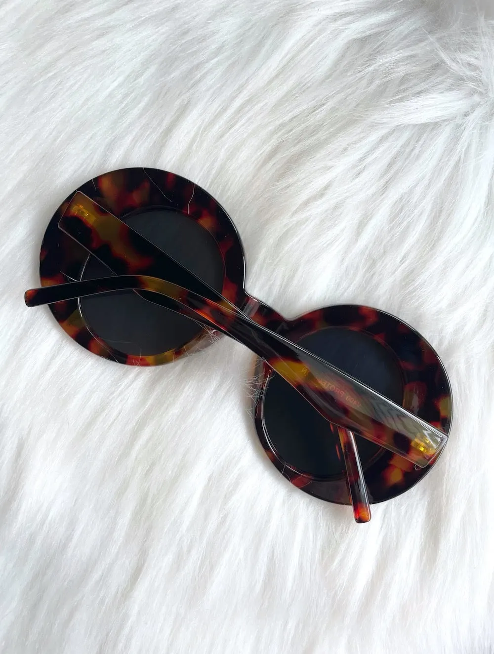 Twiggy Large Round Tortoiseshell Sunglasses