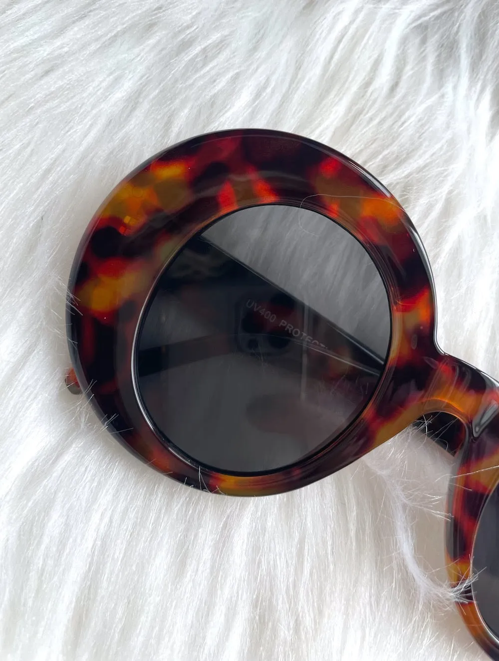 Twiggy Large Round Tortoiseshell Sunglasses